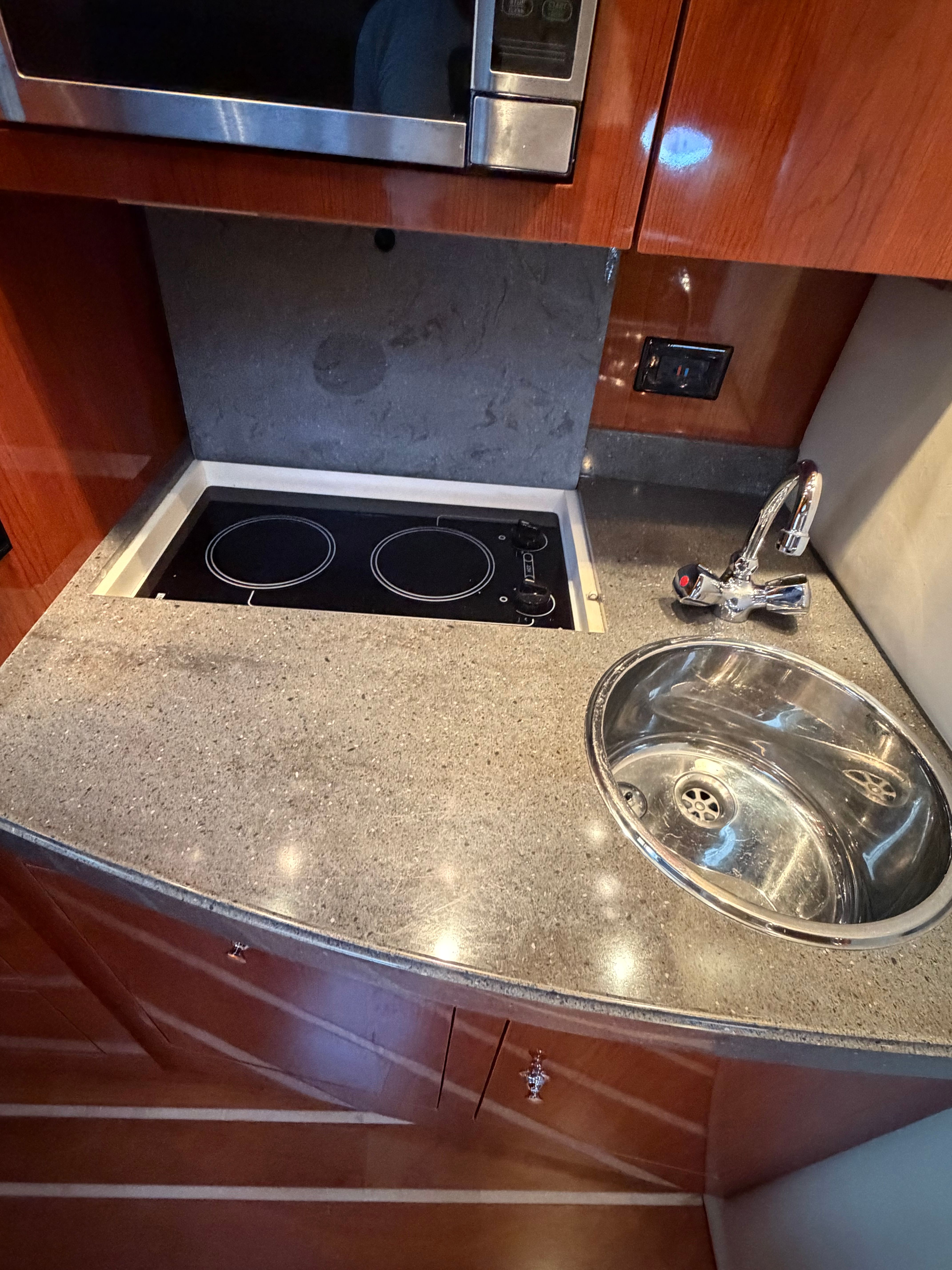 2011 Regal 38 Express - 8