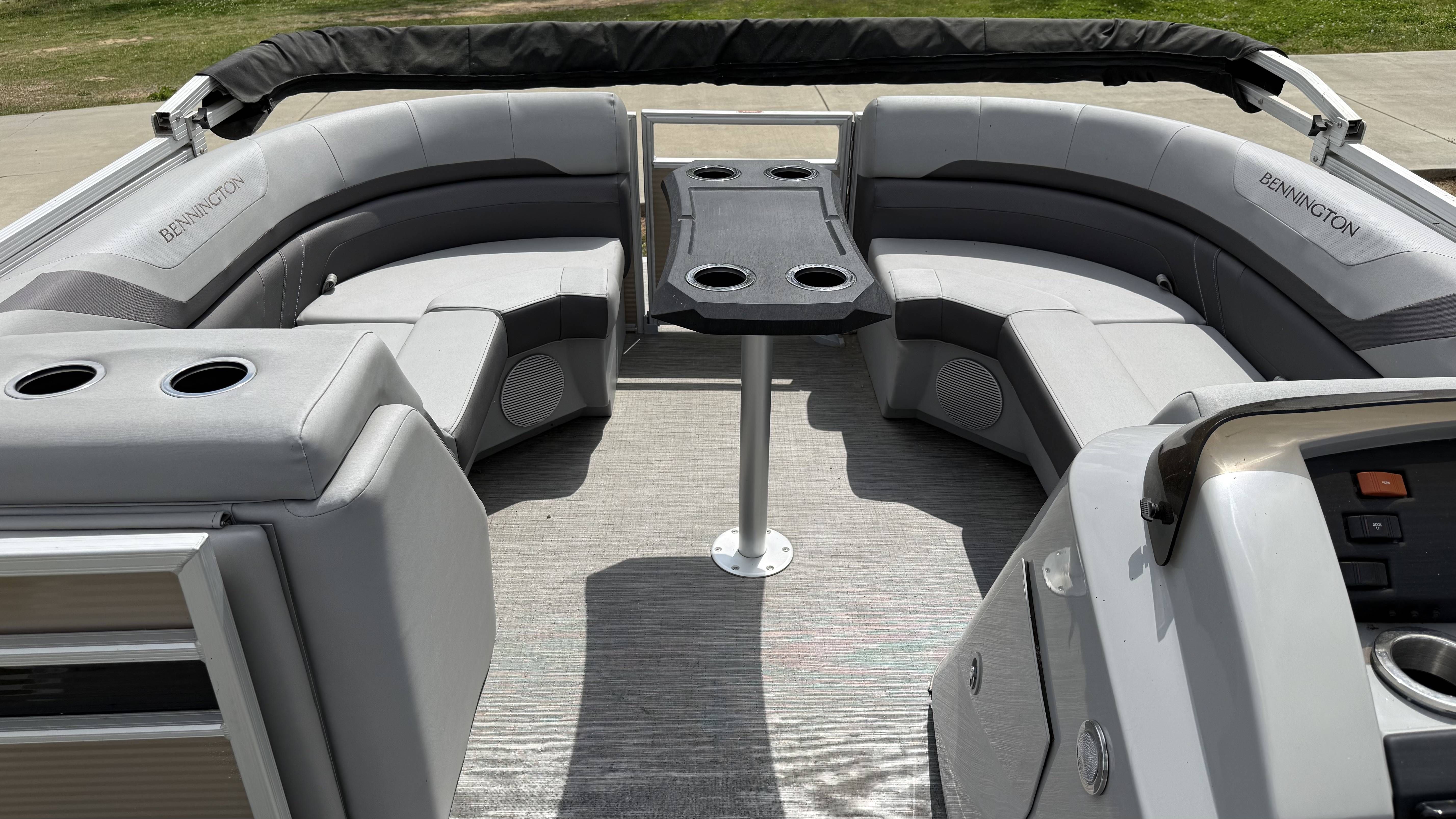 2022 Bennington 22 SXSR - 2