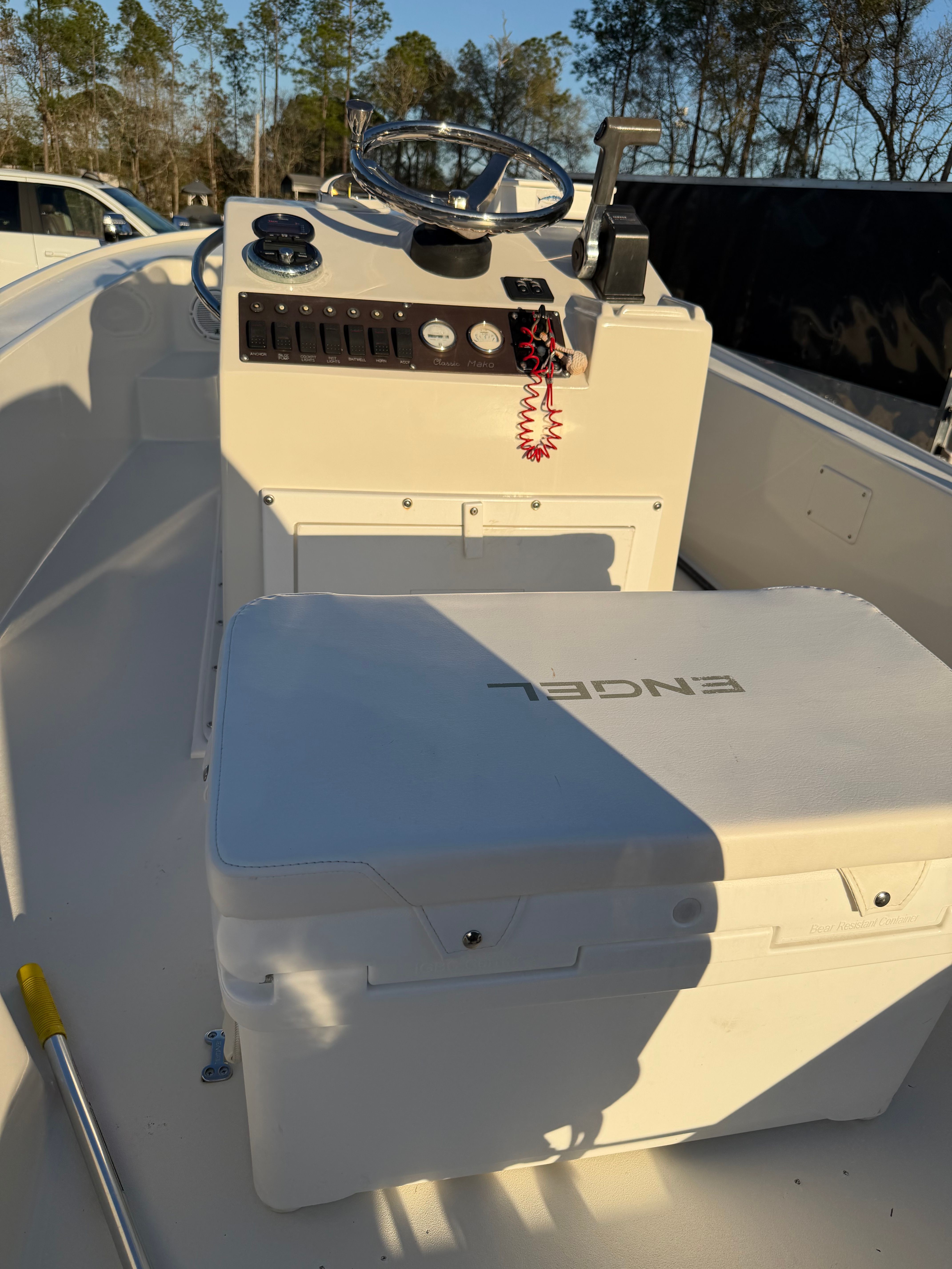 1984 Mako 171 Center Console - 10