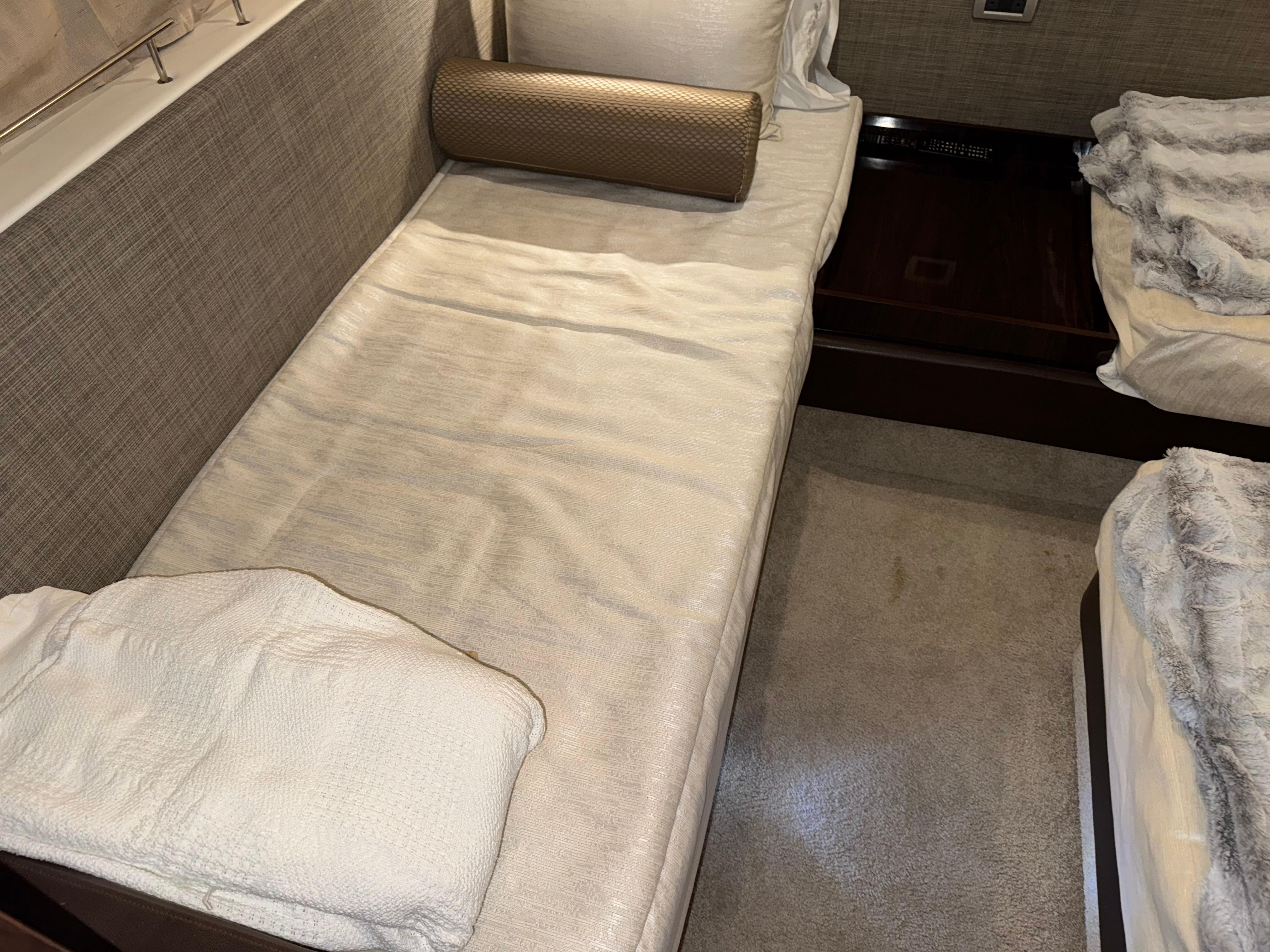 2017 Sea Ray Sundancer 400 - 73