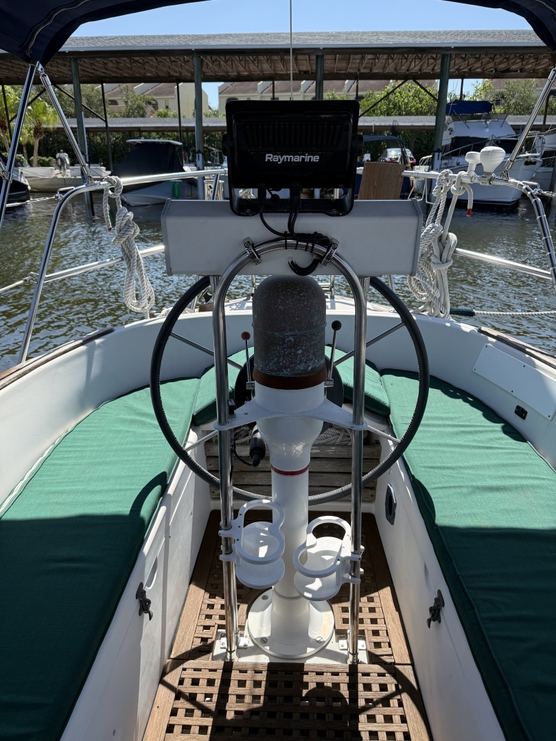 1987 Pacific Seacraft — - Image 19