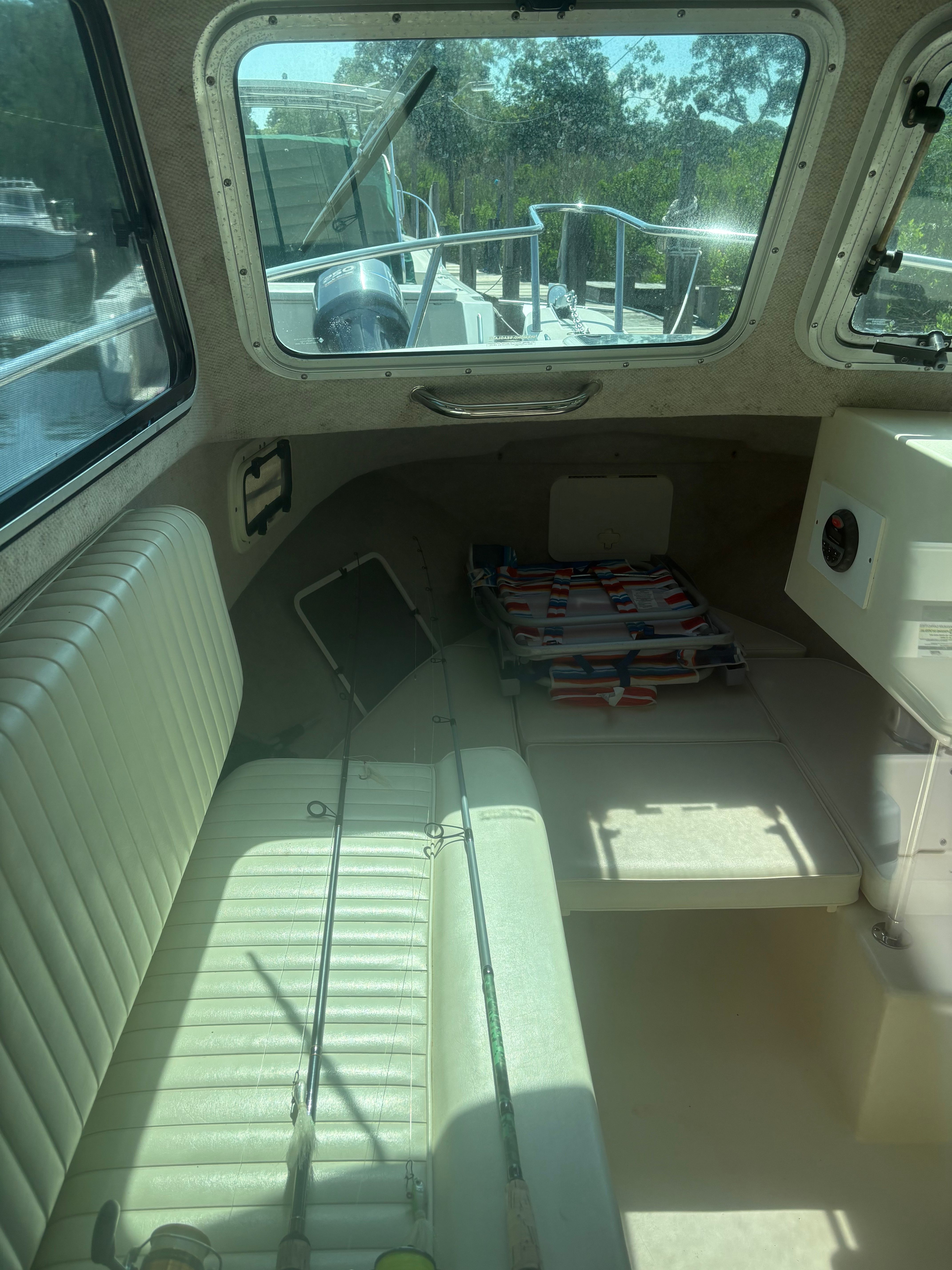 2008 Parker 2120 Sport Cabin - 7