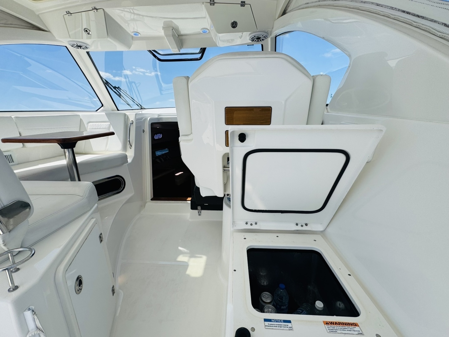2021 Pursuit OS 355 - Image 25