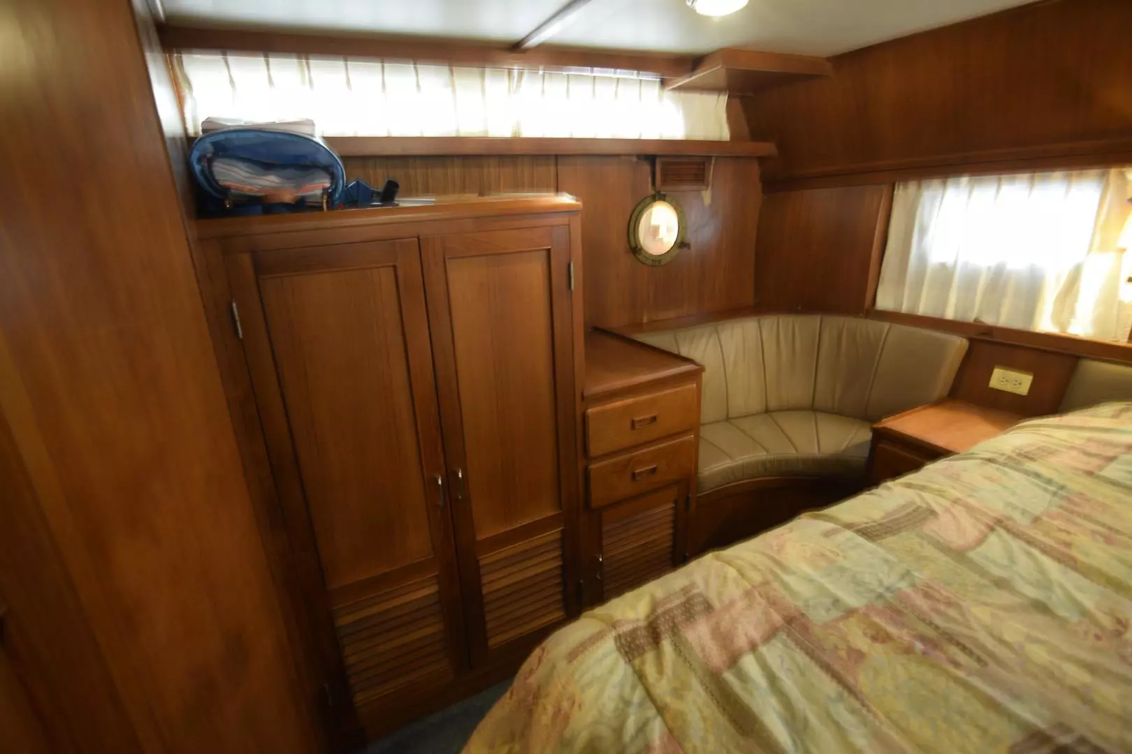 1987 Jefferson Sundeck - Image 14