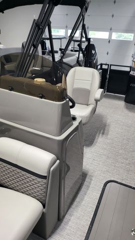 2023 Angler Qwest Pontoons A 8522 FAMILY FISH PRO - 5