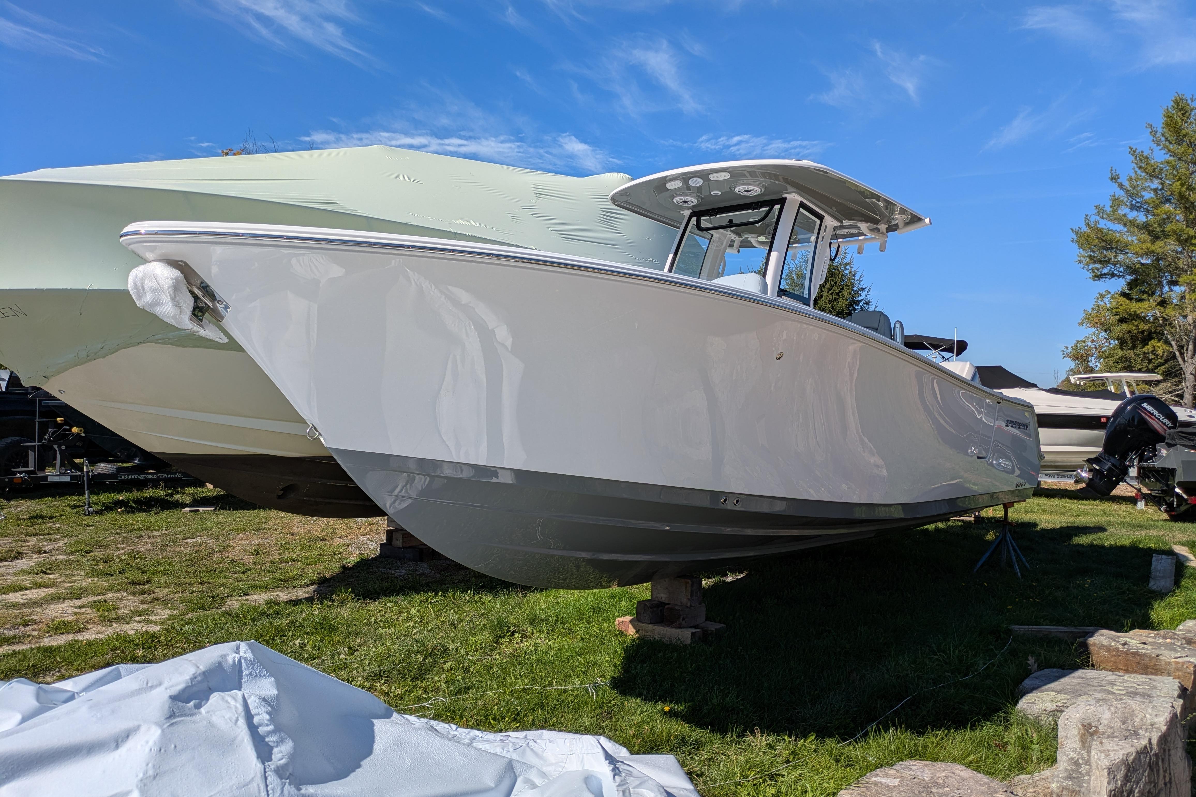 2026 Sportsman Heritage 261 Center Console