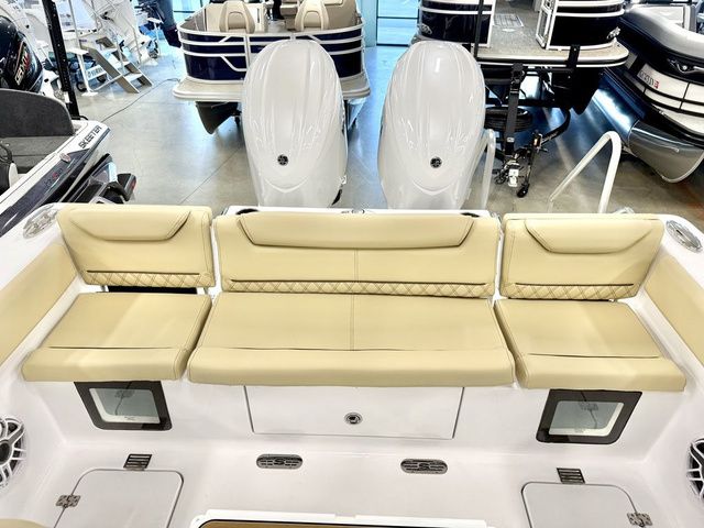 2026 Sportsman Heritage 261 Center Console - 12