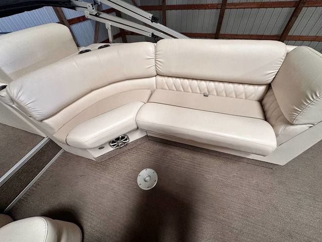 2013 Bennington 2575 RCW I/O - 10