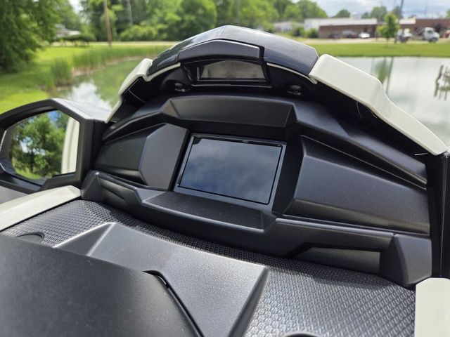 2026 Yamaha WaveRunner VX Cruiser HO - 8