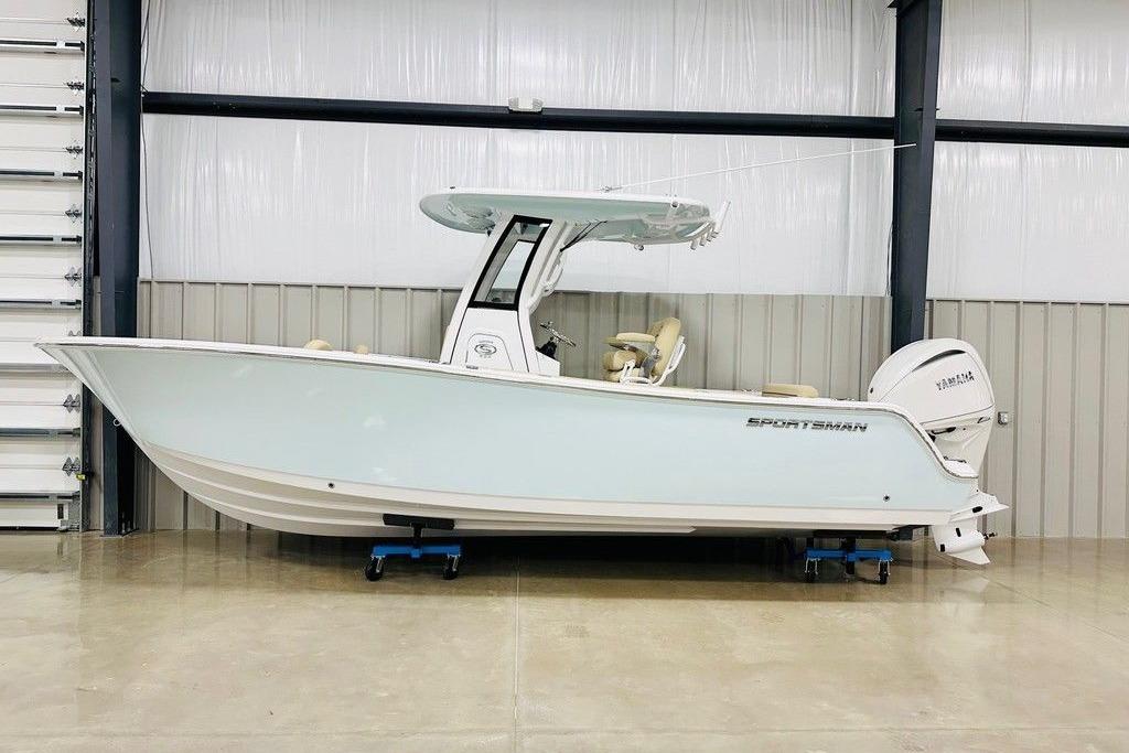 2026 Sportsman Open 232 Center Console