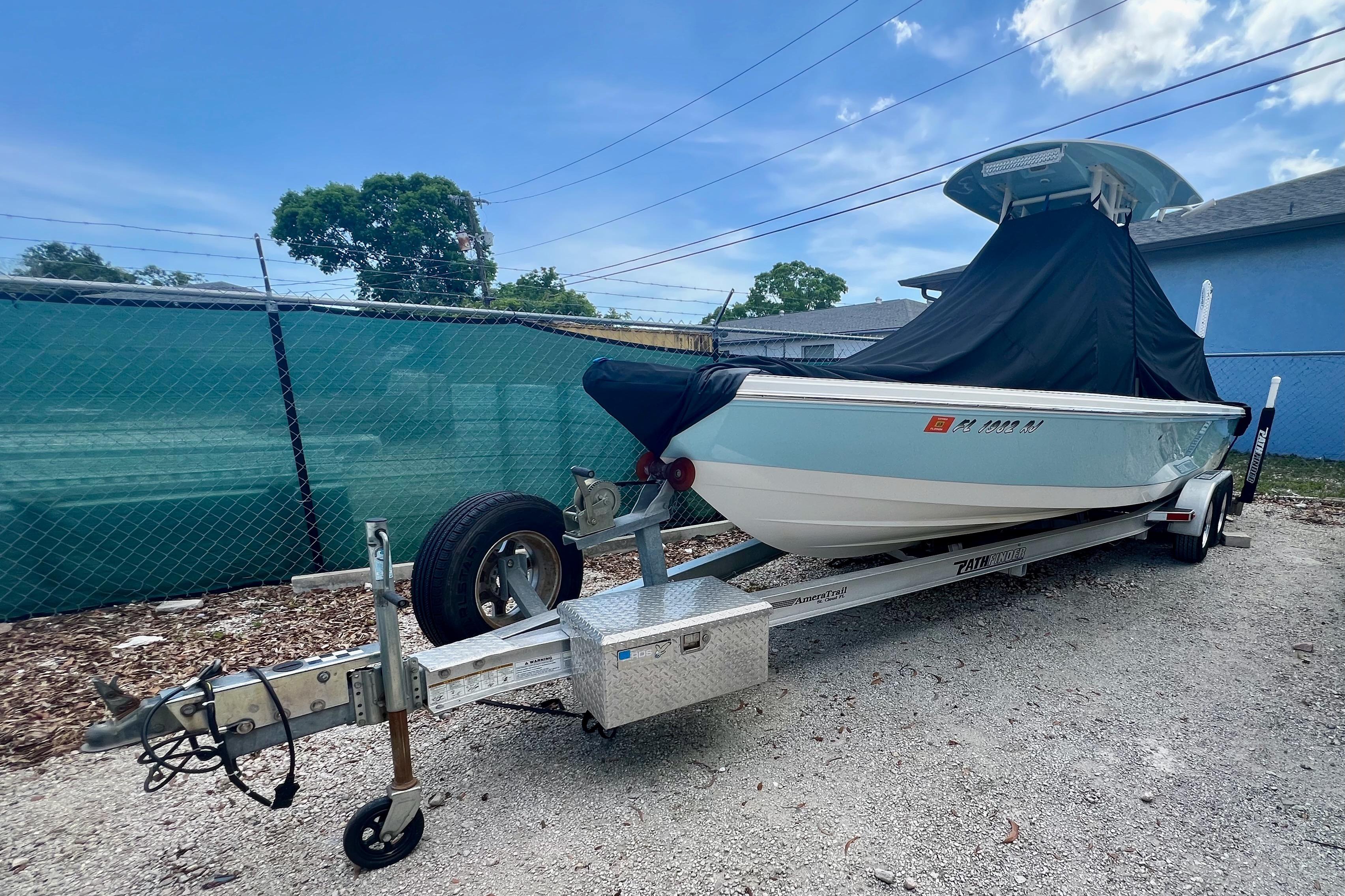 2017 Pathfinder 2400 TRS