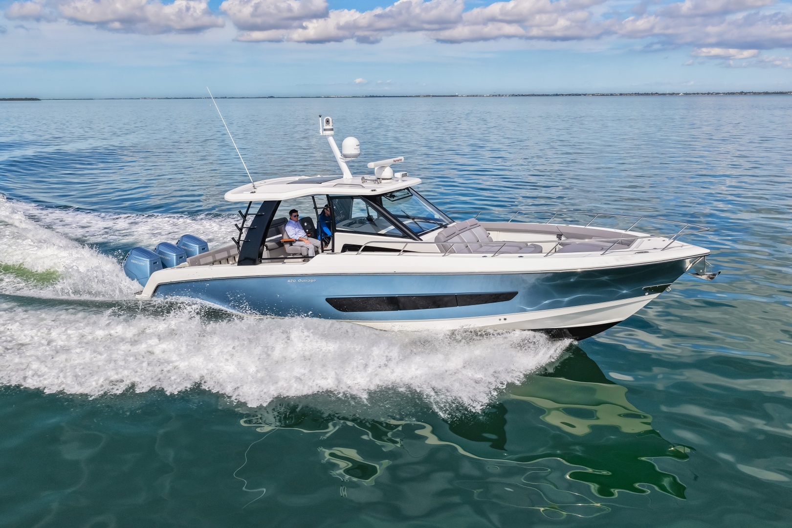 2023 Boston Whaler — - Image 30