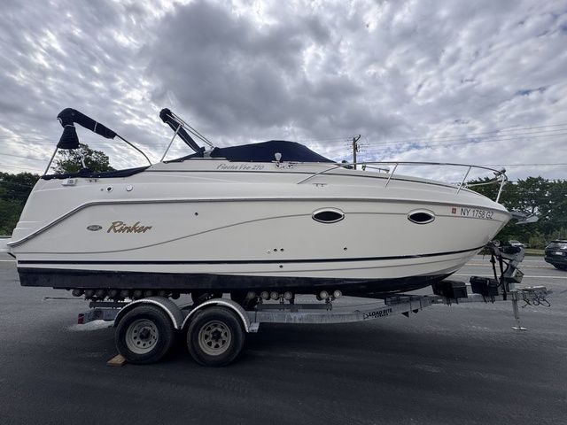 2005 Rinker Fiesta Vee 270 - 21