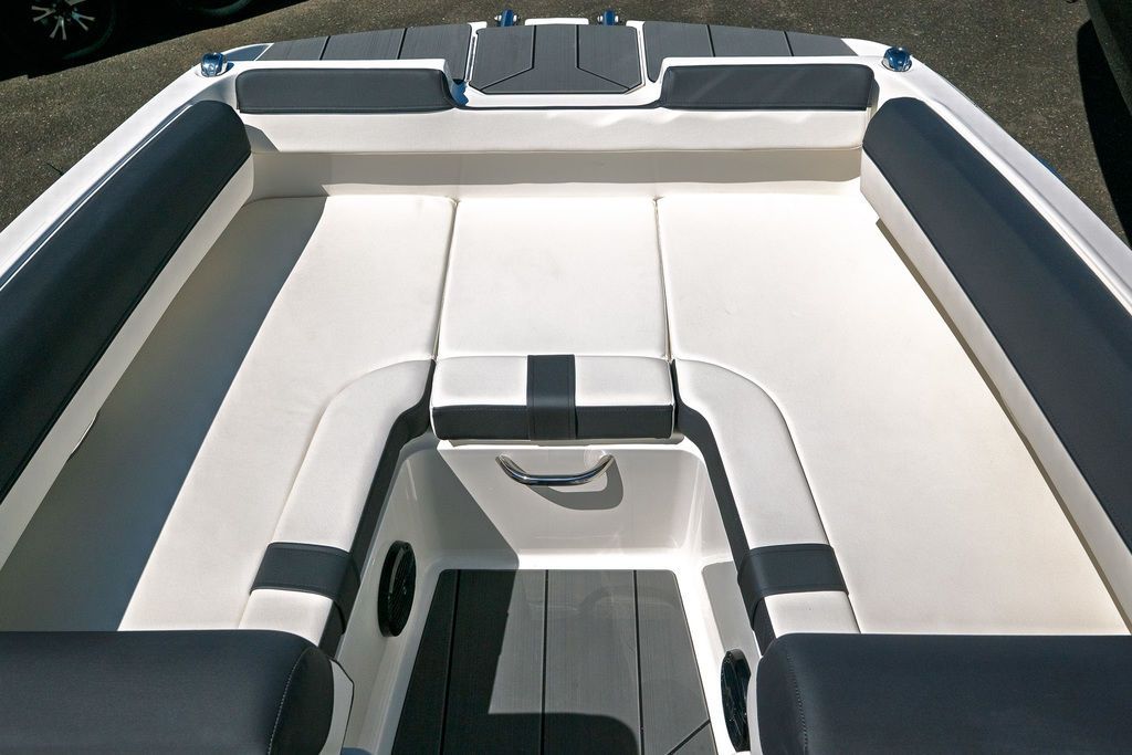 2025 Bayliner D20I - 8