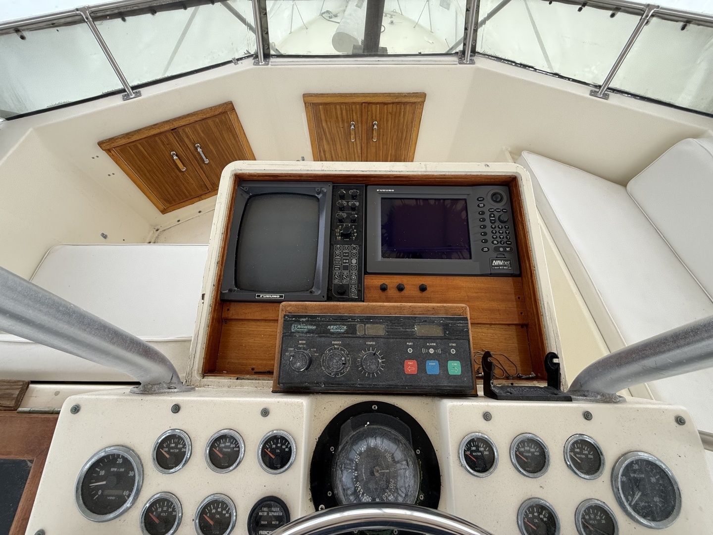 1979 Hatteras — - Image 18