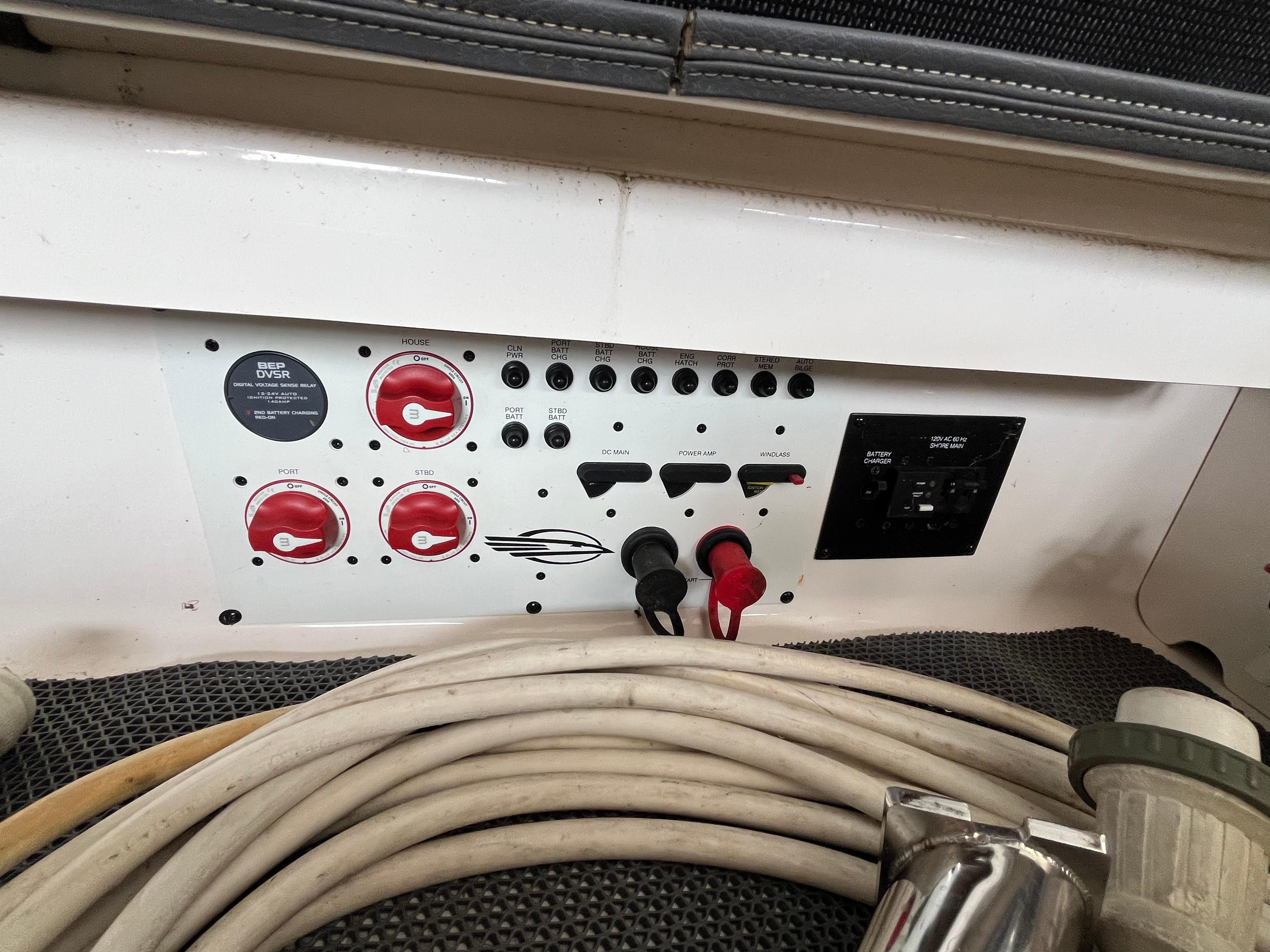 2015 Chaparral 307 SSX - 12