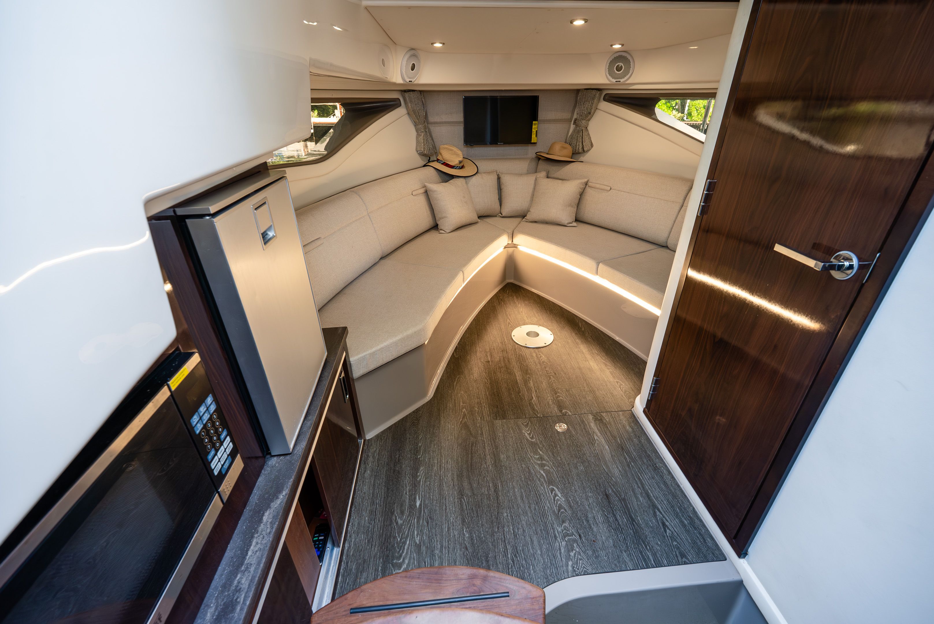 2020 Sea Ray Sundancer 320 - 27