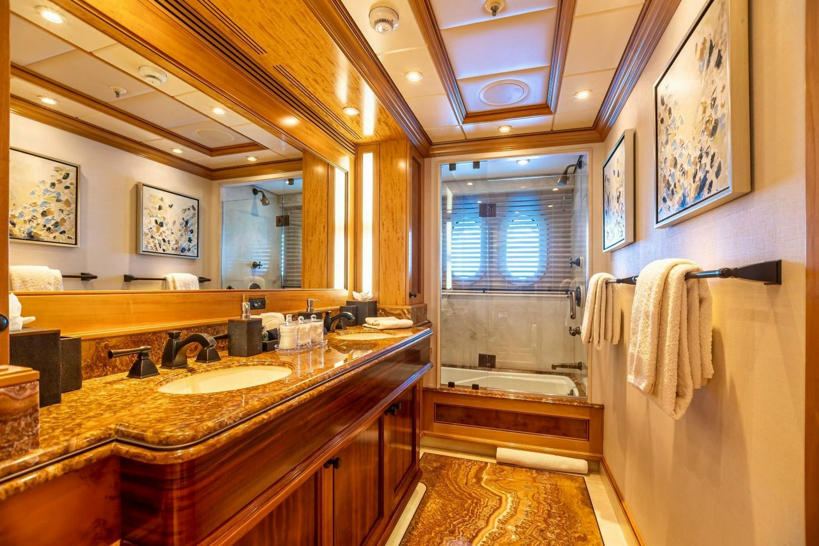 2009 Trinity Yachts Custom - Image 19