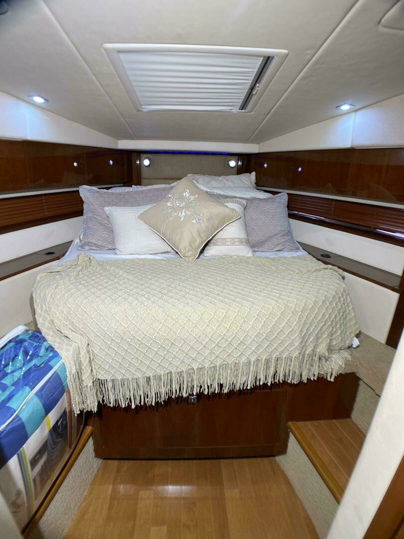 2010 Sea Ray 45 Sundancer - Image 30