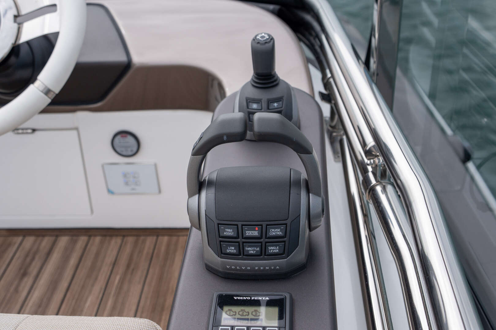 2026 Azimut Seadeck 6 - Image 34