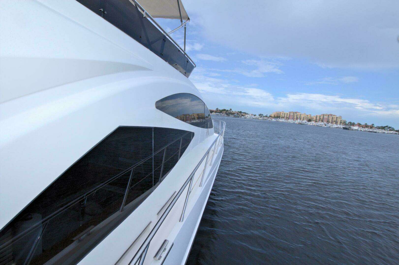 2015 Dyna Yachts 60 Pilothouse Motoryacht - Image 23