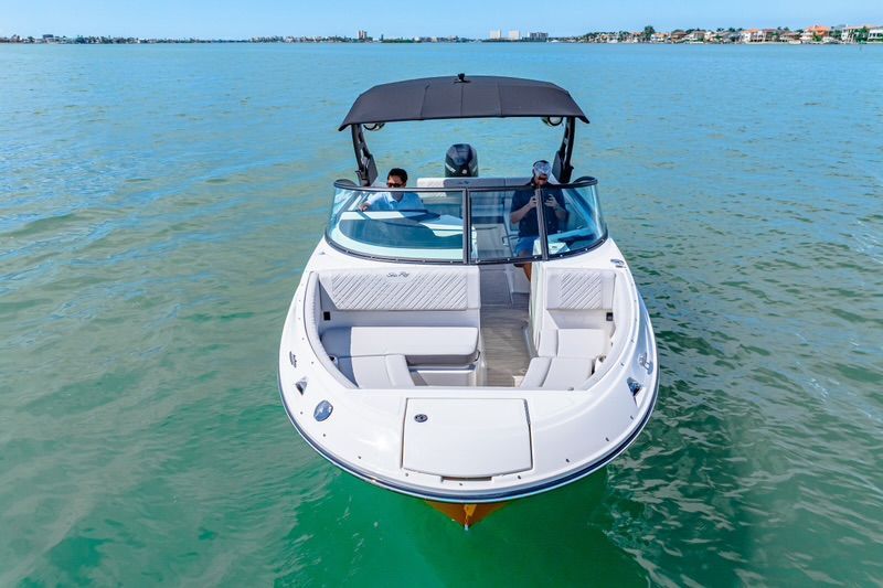 2025 Sea Ray SDX 250 Outboard - 9