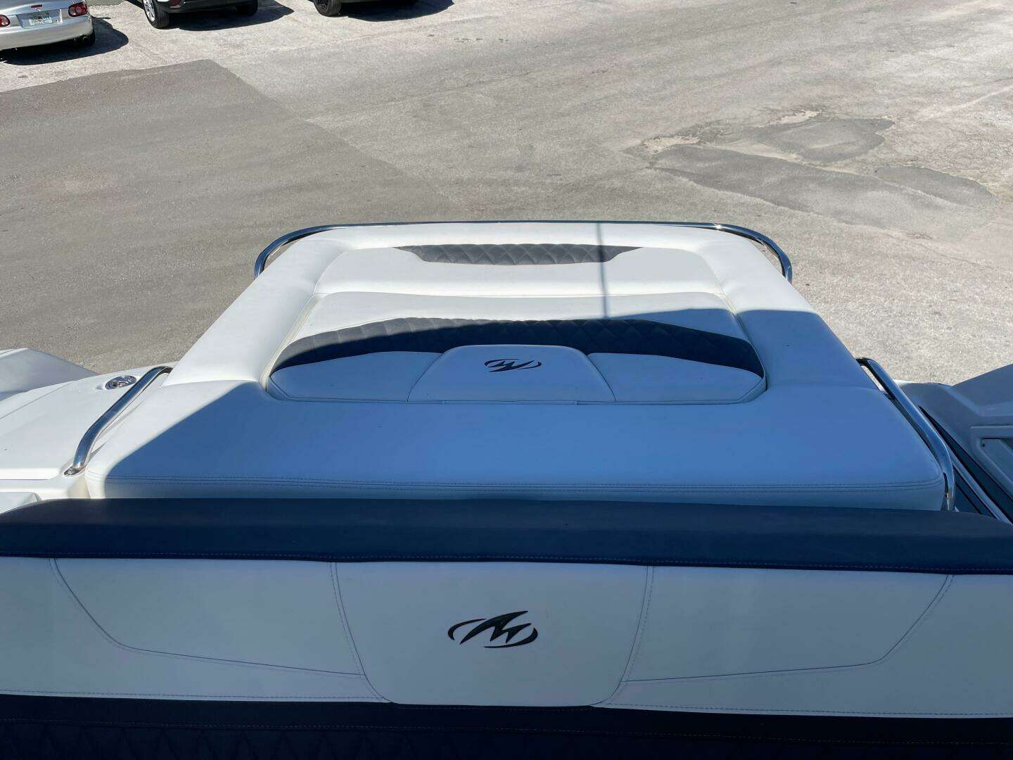 2019 Monterey 328SS - Image 15