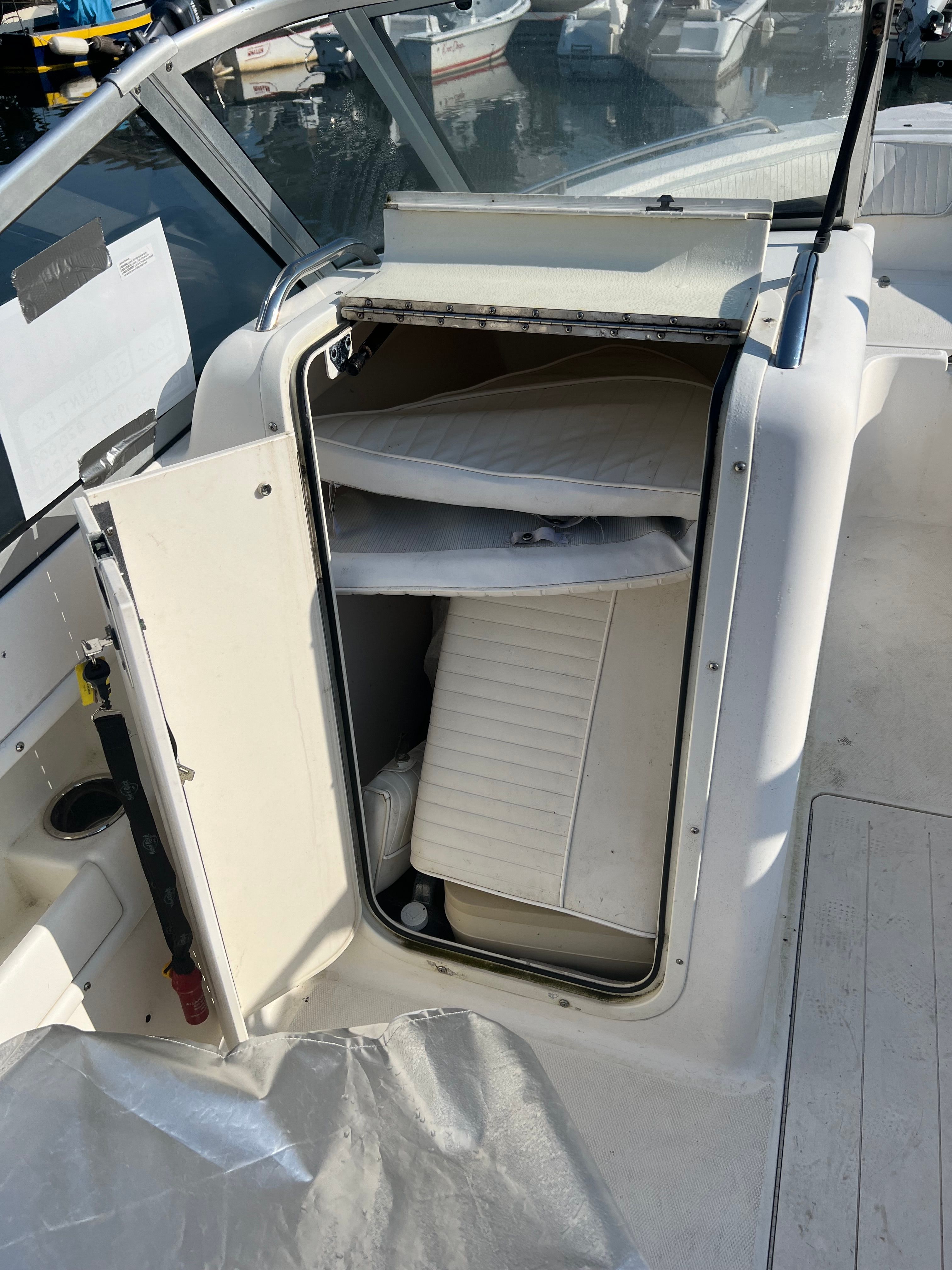 2005 Sea Hunt Escape 220 - 8
