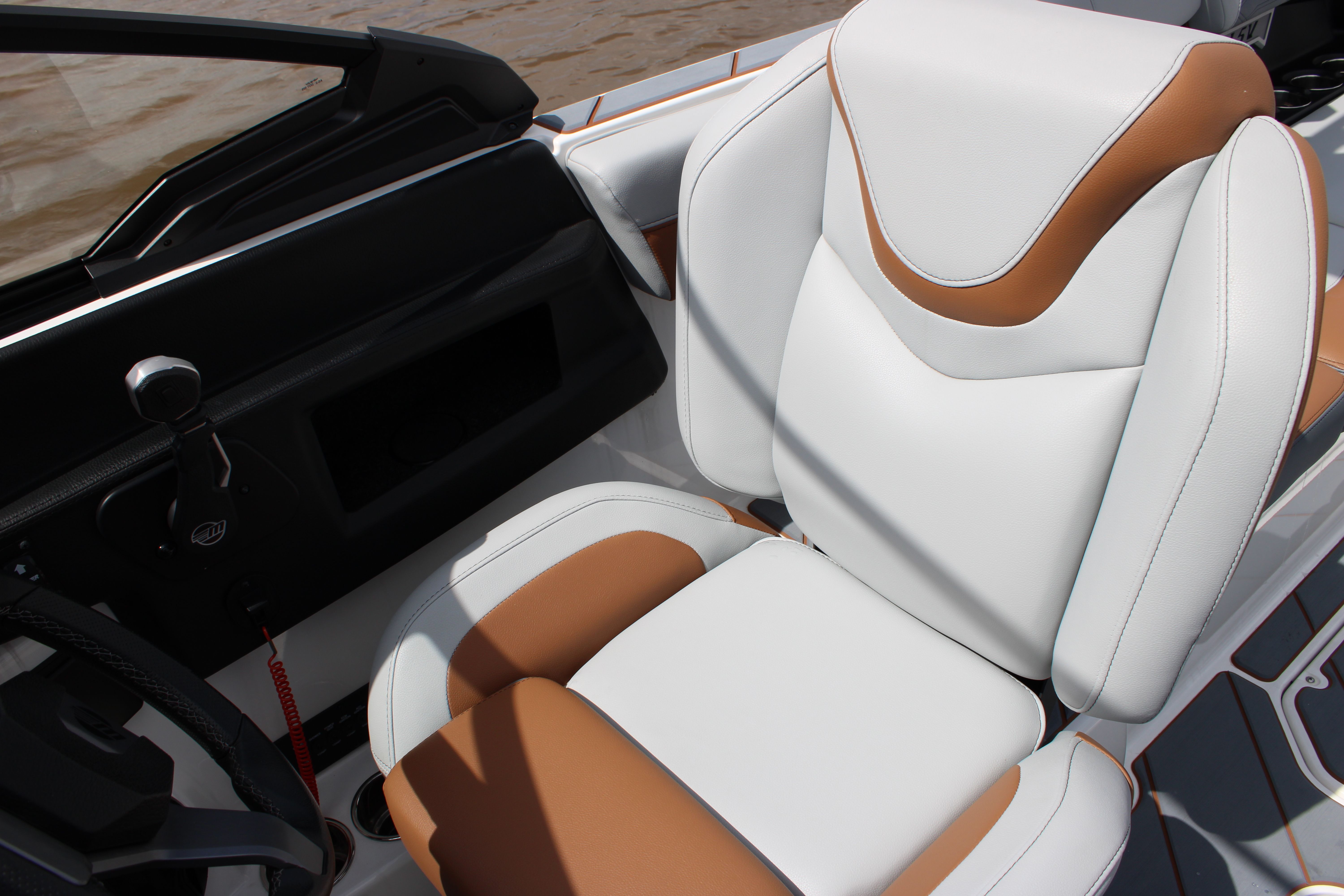 2024 Malibu 26LSV - 31
