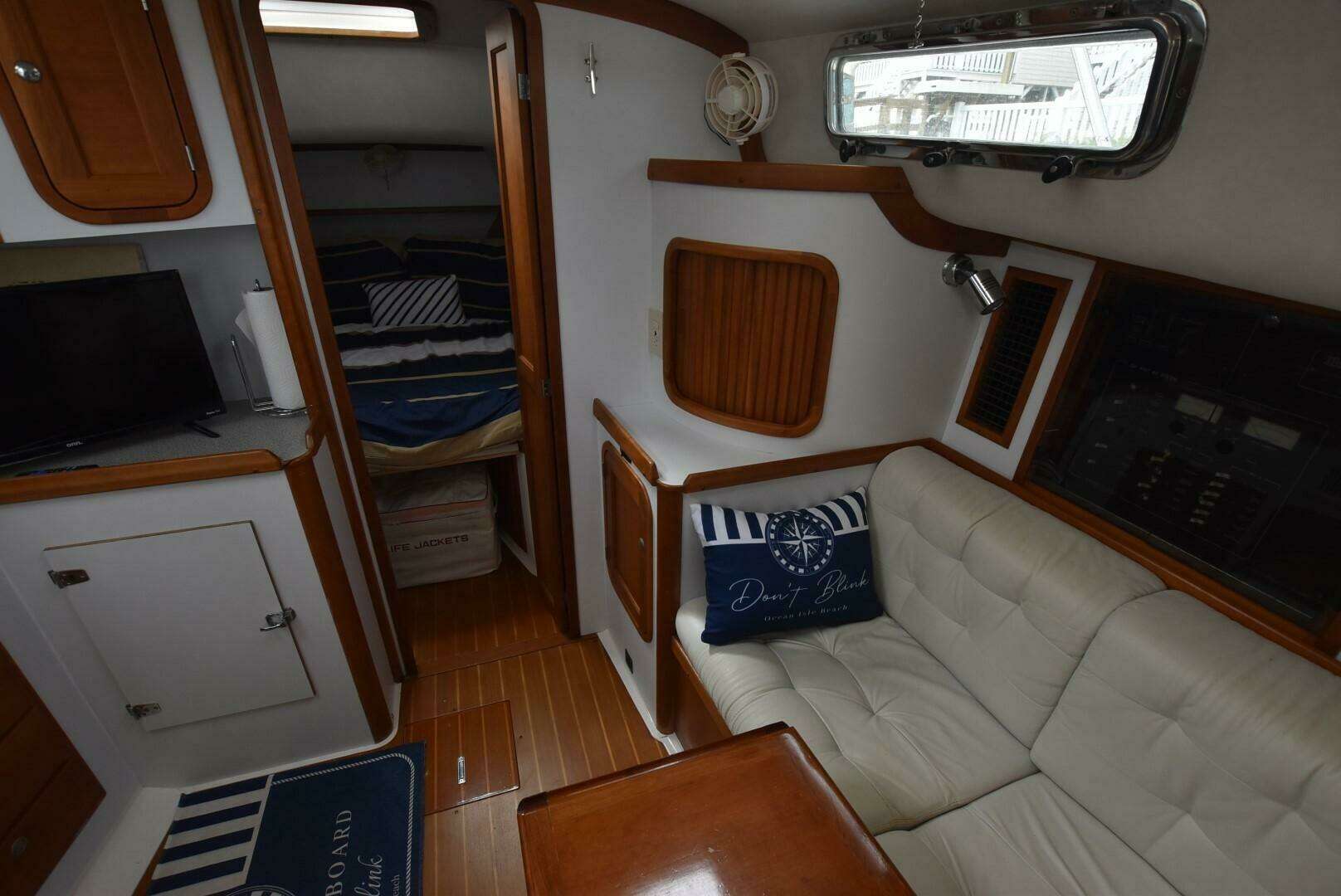1999 Legacy 34 Express - Image 16