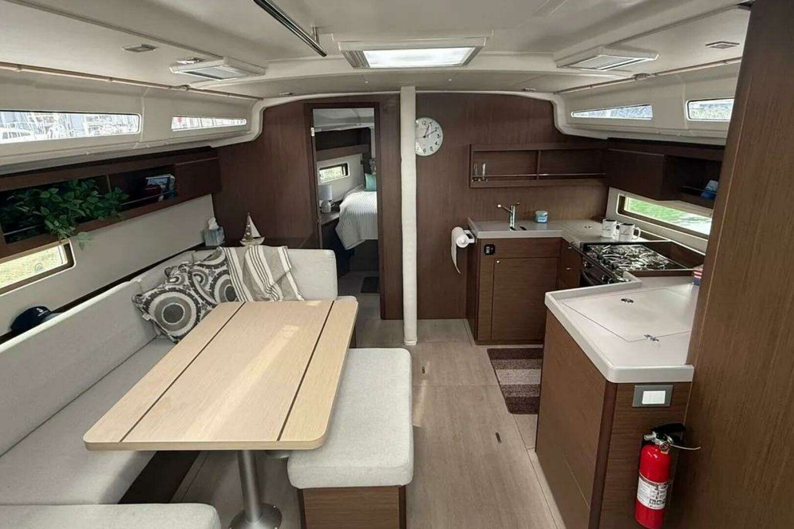 2022 Beneteau Oceanis 40.1 - Image 2