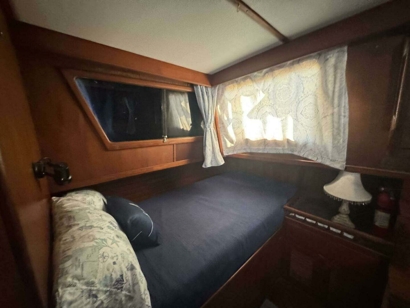 1986 Marine Trader 34 Double Cabin - Image 97