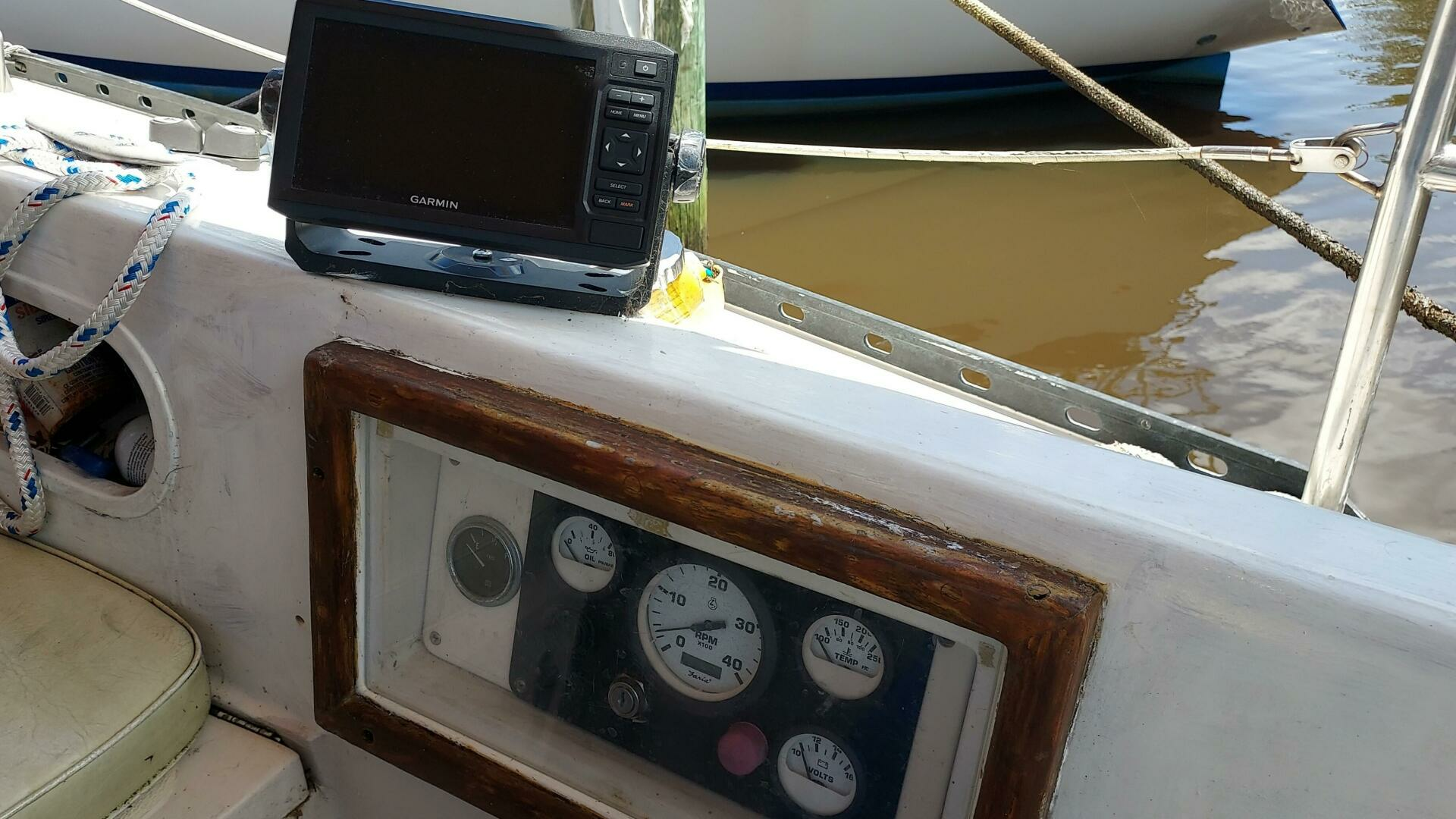 1977 Islander 36 - Image 18