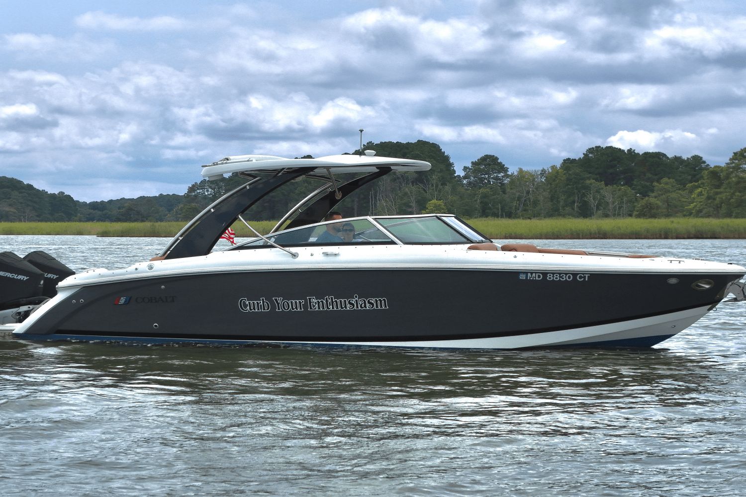 2023 Cobalt 30SC Outboard