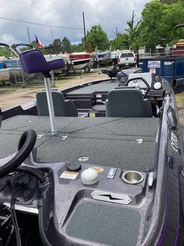 2026 Bass Cat Eyra SP - 40