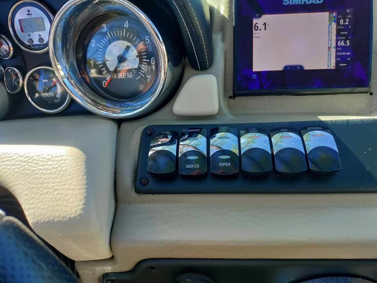 2018 Crownline Eclipse E23 XS - 29