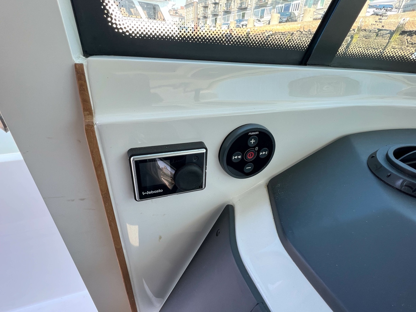 2020 Axopar 28 Cabin - Image 30