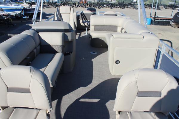 2025 Sun Tracker Fishin' Barge 22 DLX interior with spacious seating and modern design.