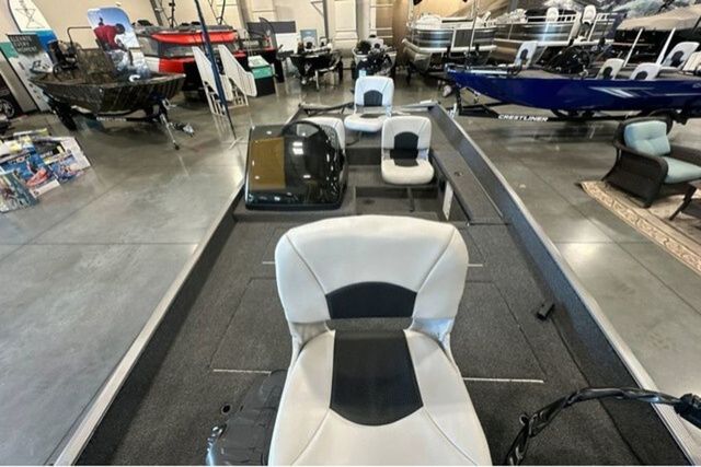2026 Crestliner Storm - 7