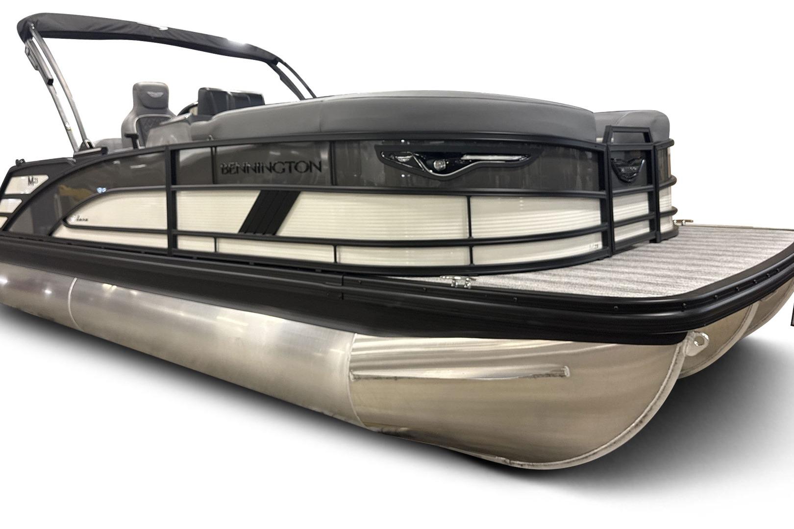2026 Bennington 23 M Swingback