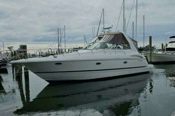 2001 Cruisers 3672 Express