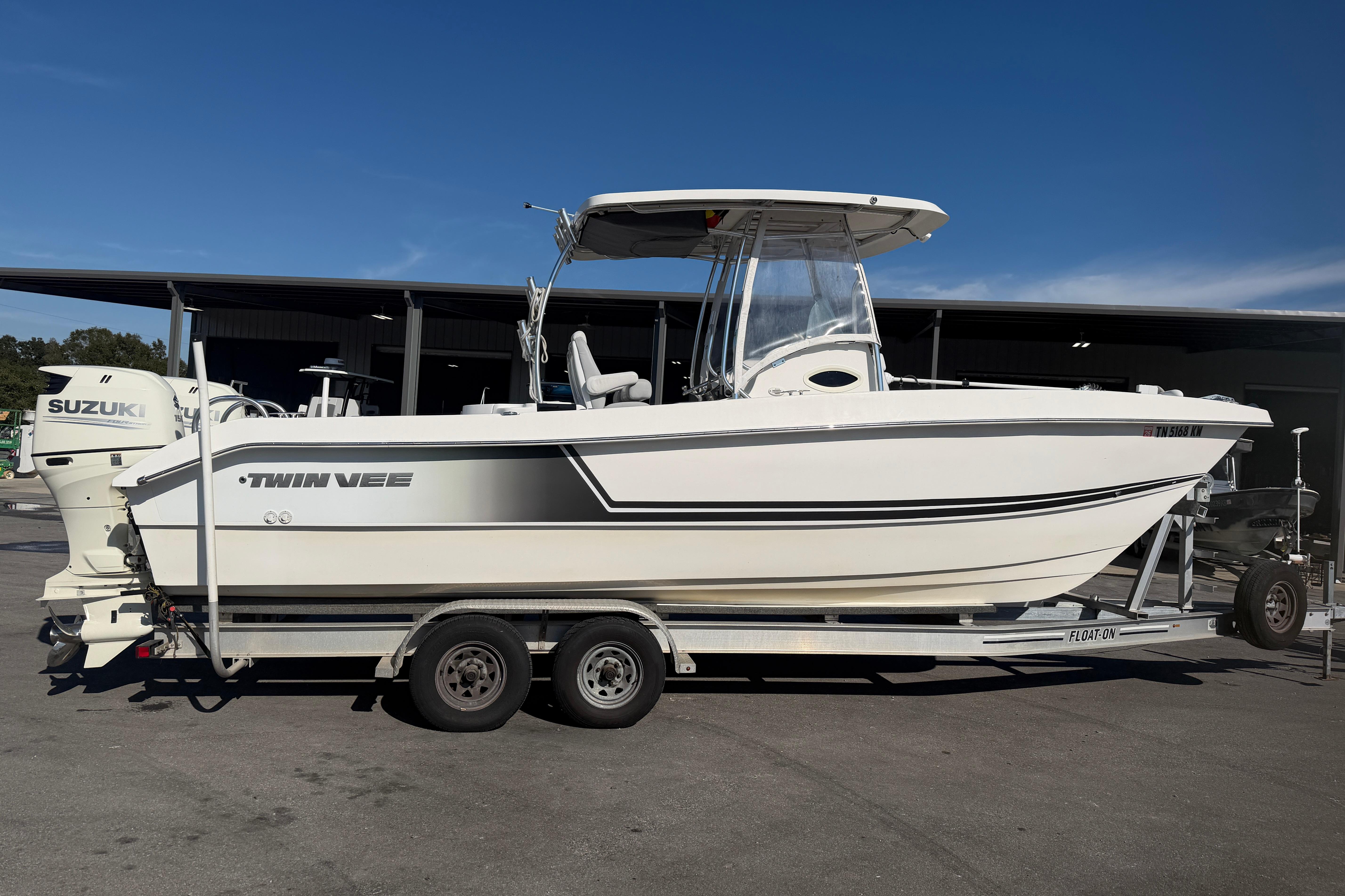 2018 Twin Vee 260 CC SE