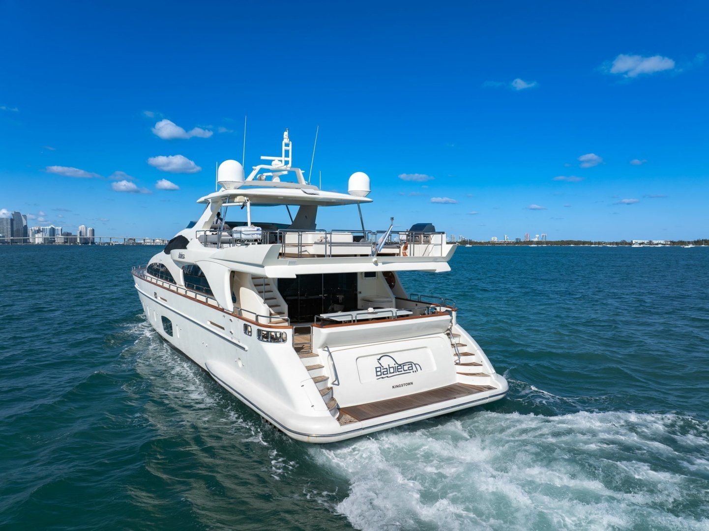 2005 Azimut 105 - Image 44