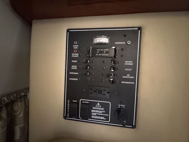 2005 Rinker Fiesta Vee 270 - 20