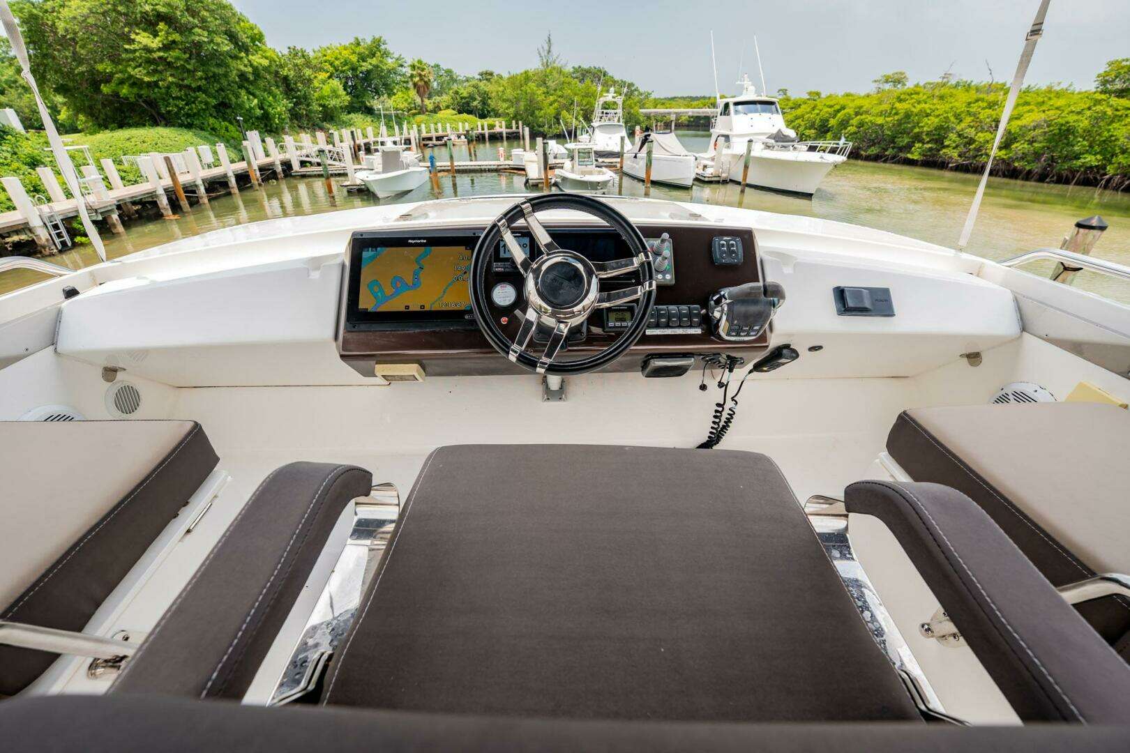 2017 Galeon 510 Skybridge - Image 54