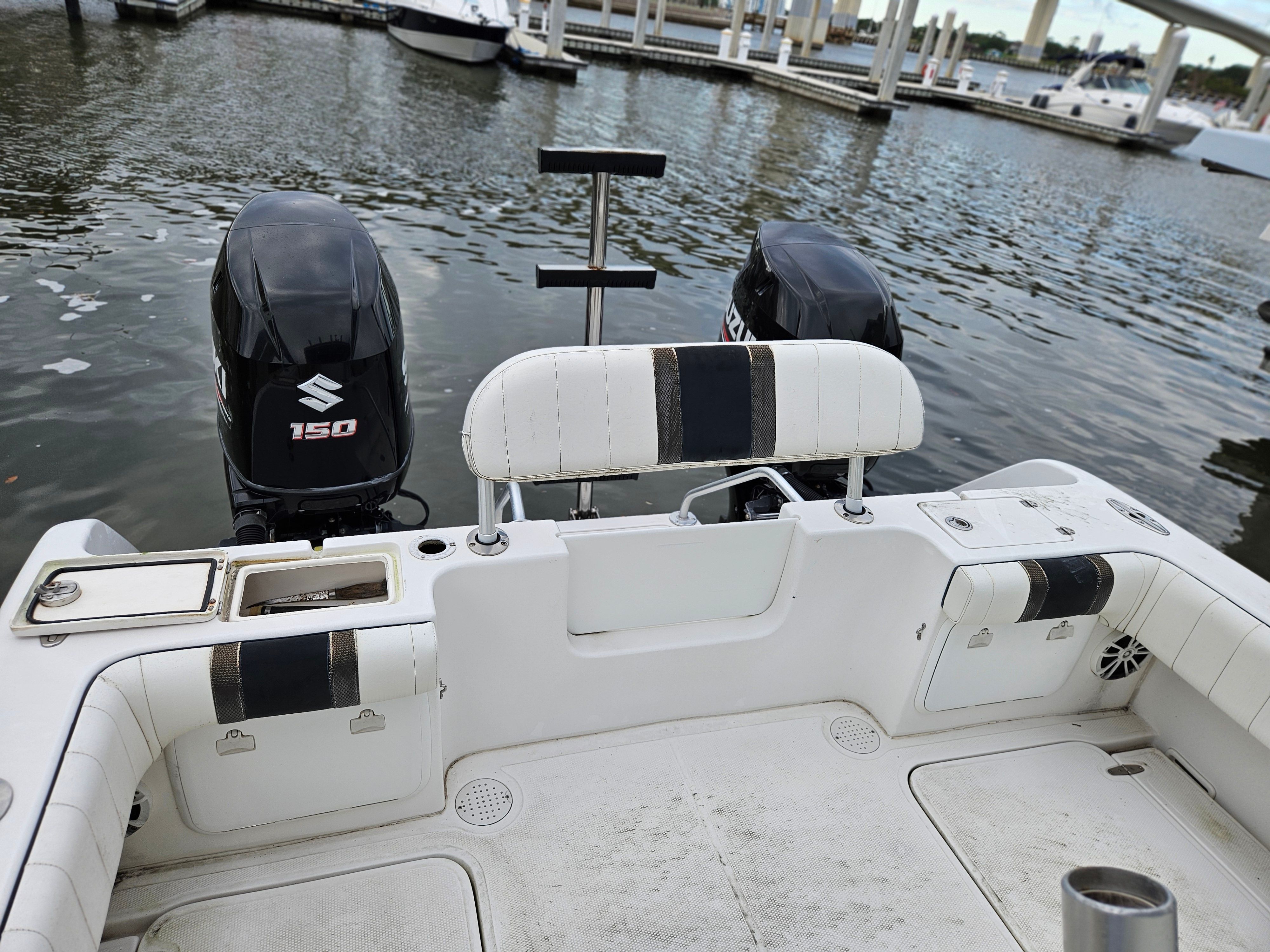 2003 World Cat EYV - 31