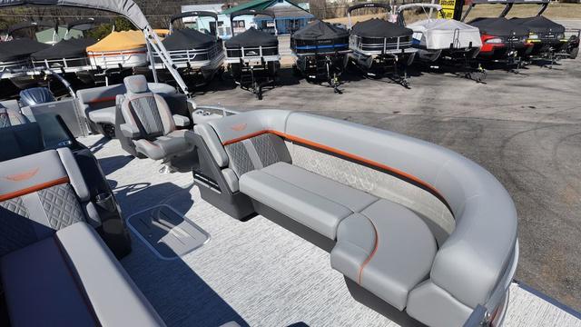 2025 Bennington M Quad Bench 24 MFB - 13
