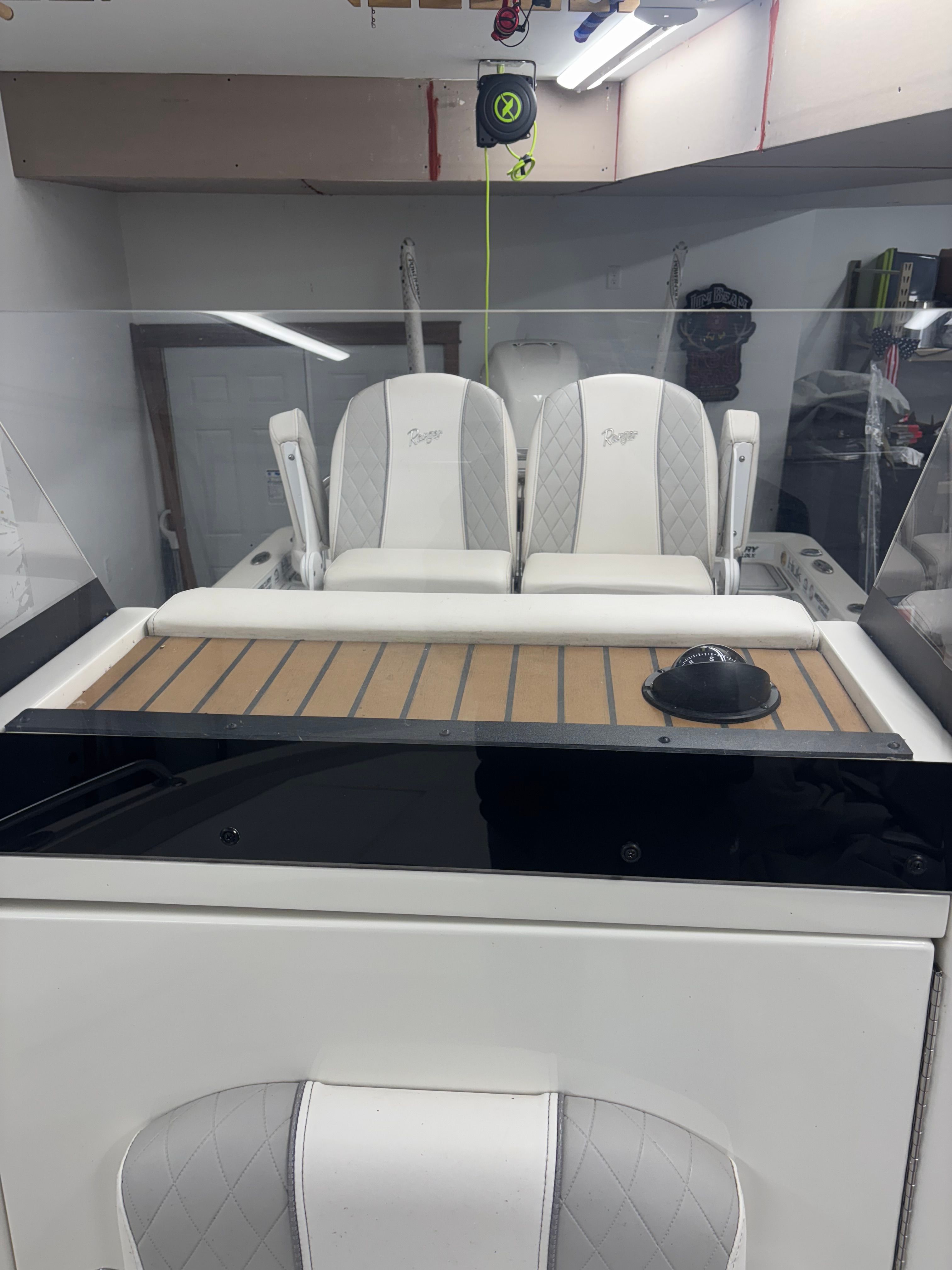 2021 Ranger 2510 Bay - 11