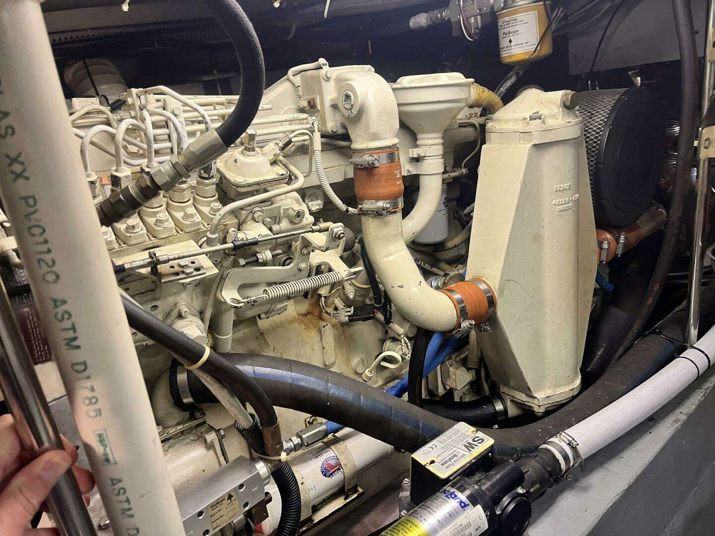 1995 Carver 440 Aft Cabin - Image 80