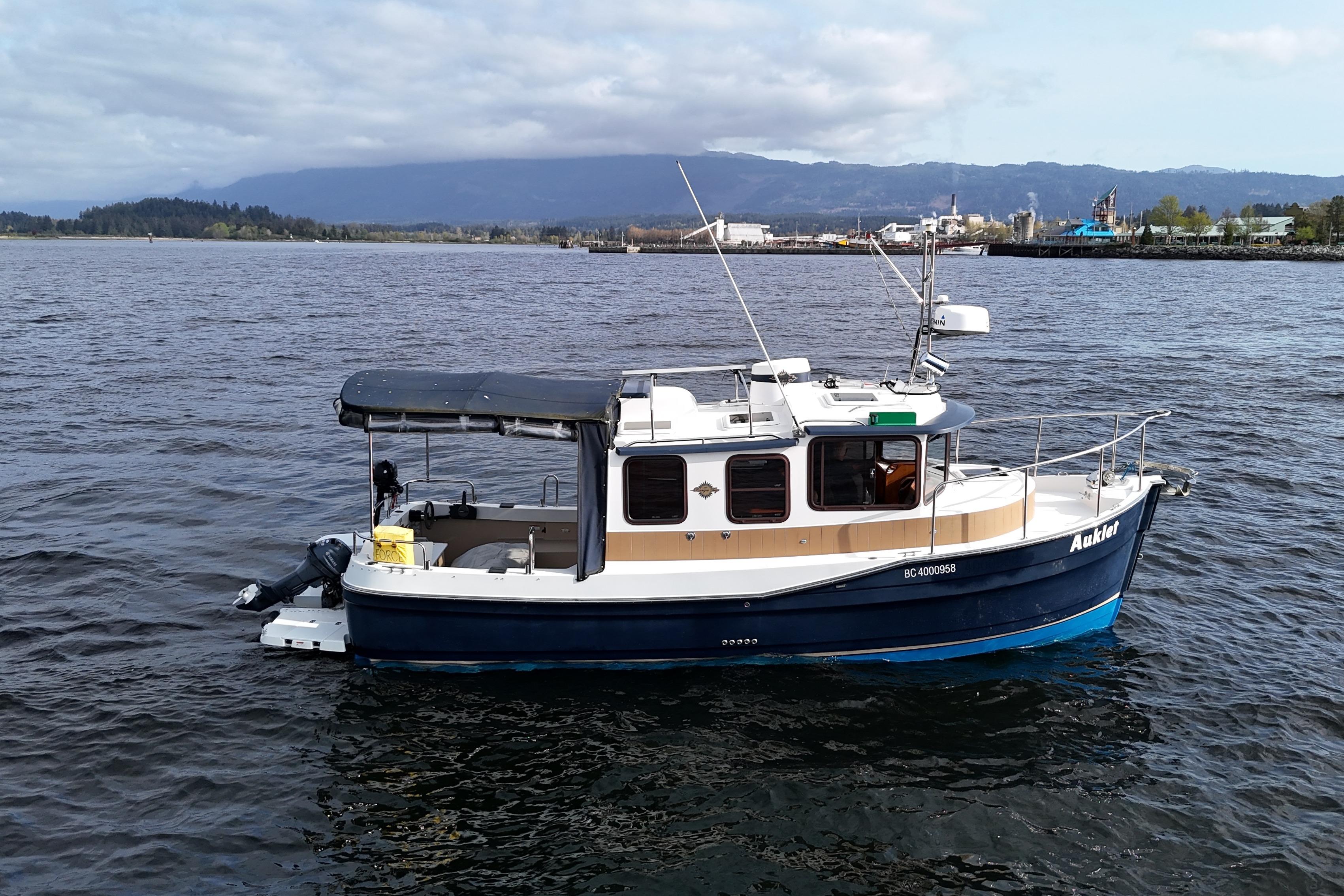2013 Ranger Tugs R-25 SC